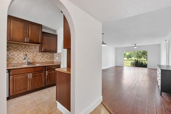 Building Photo - 6260 S Falls Cir Dr
