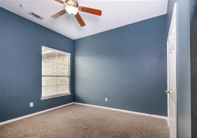 Building Photo - 8609 Forsythia Dr