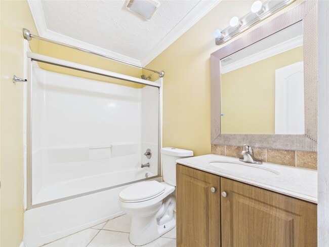 Building Photo - 1213 W Sidnor St