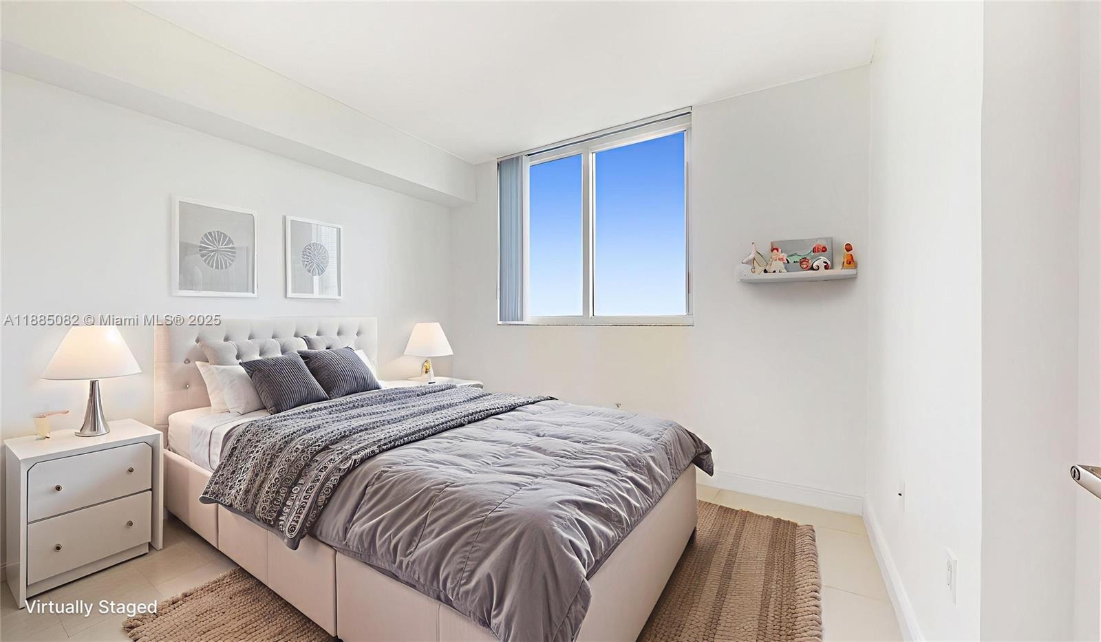 Building Photo - 1861 NW South River Dr