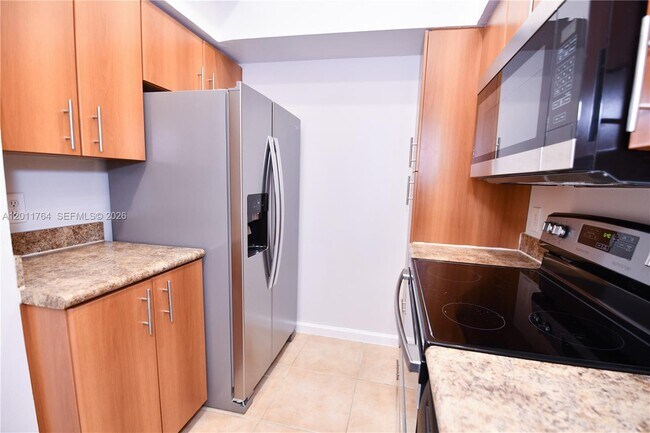 Building Photo - 1011 Crystal Way