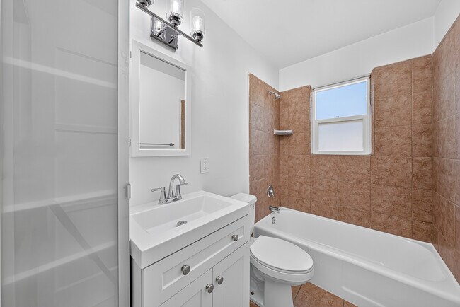 Building Photo - 3628 Highland Ave