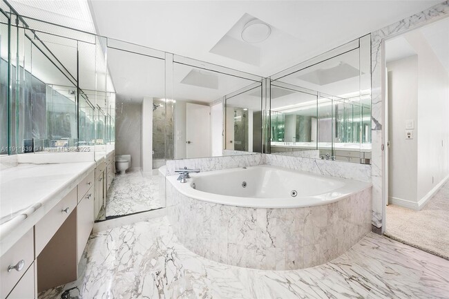 Building Photo - 19707 Turnberry Way