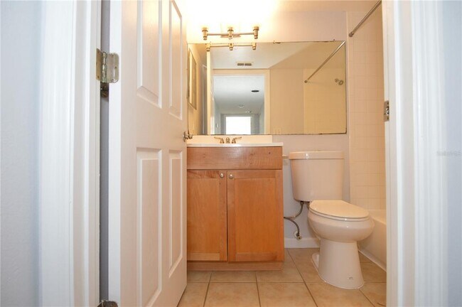 Building Photo - 2500 Winding Creek Blvd