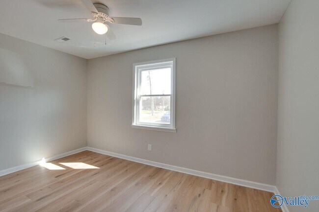 Building Photo - 4104 Mc Vay St SW
