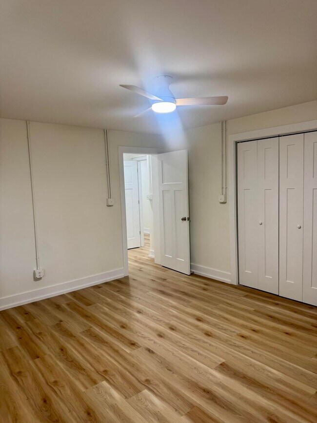 Building Photo - 2113 W Madison Ave