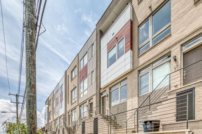 Building Photo - 740 S Christopher Columbus Blvd