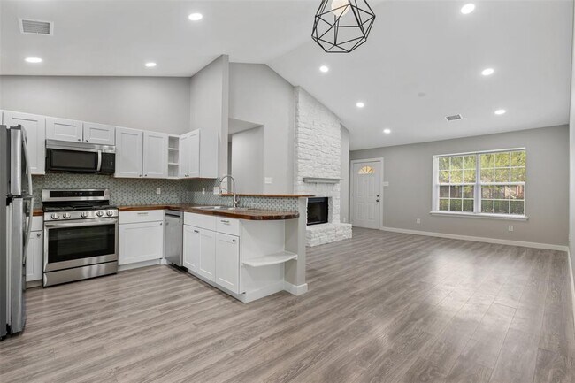 Building Photo - 1807 Verbena Way