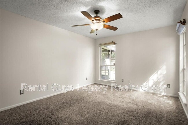 Building Photo - 3633 Carol Ann Ln