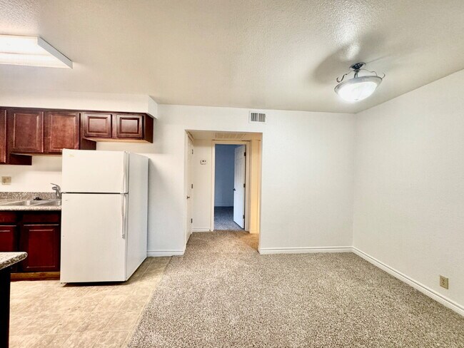 Building Photo - Las Vegas Guard-Gated Condo for Rent | Bella Vita Community | 1 Bedroom Upstairs Unit