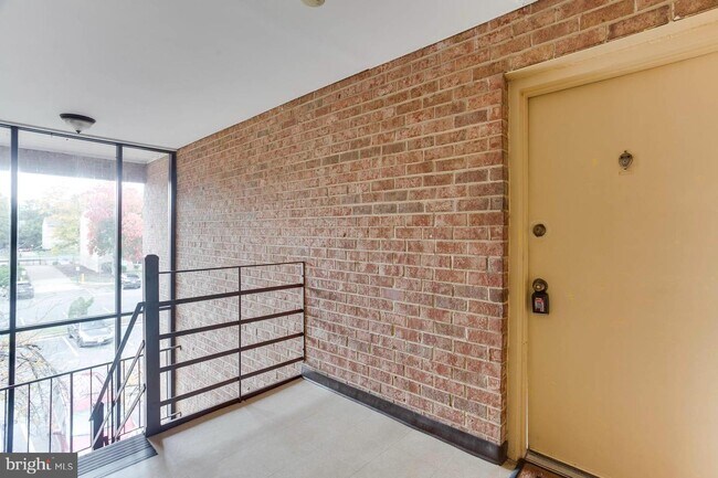 Building Photo - 7981 Audubon Ave