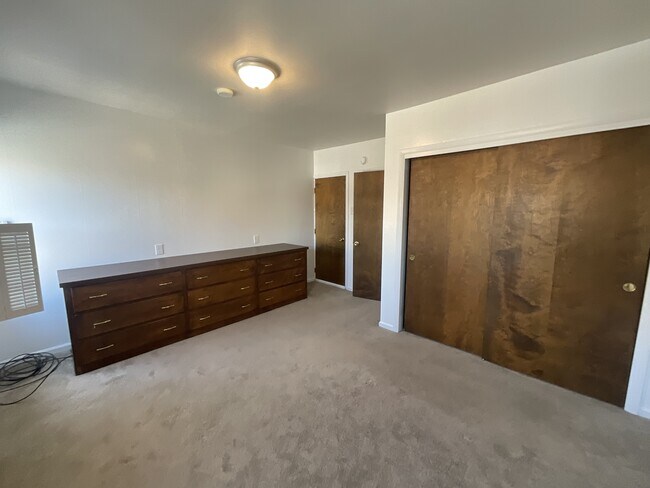 Building Photo - 40 S Bedford St