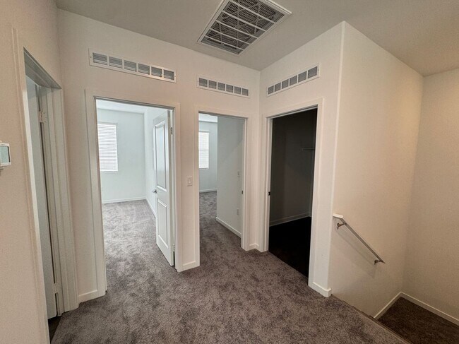 Building Photo - 4229 S Angel Paseo