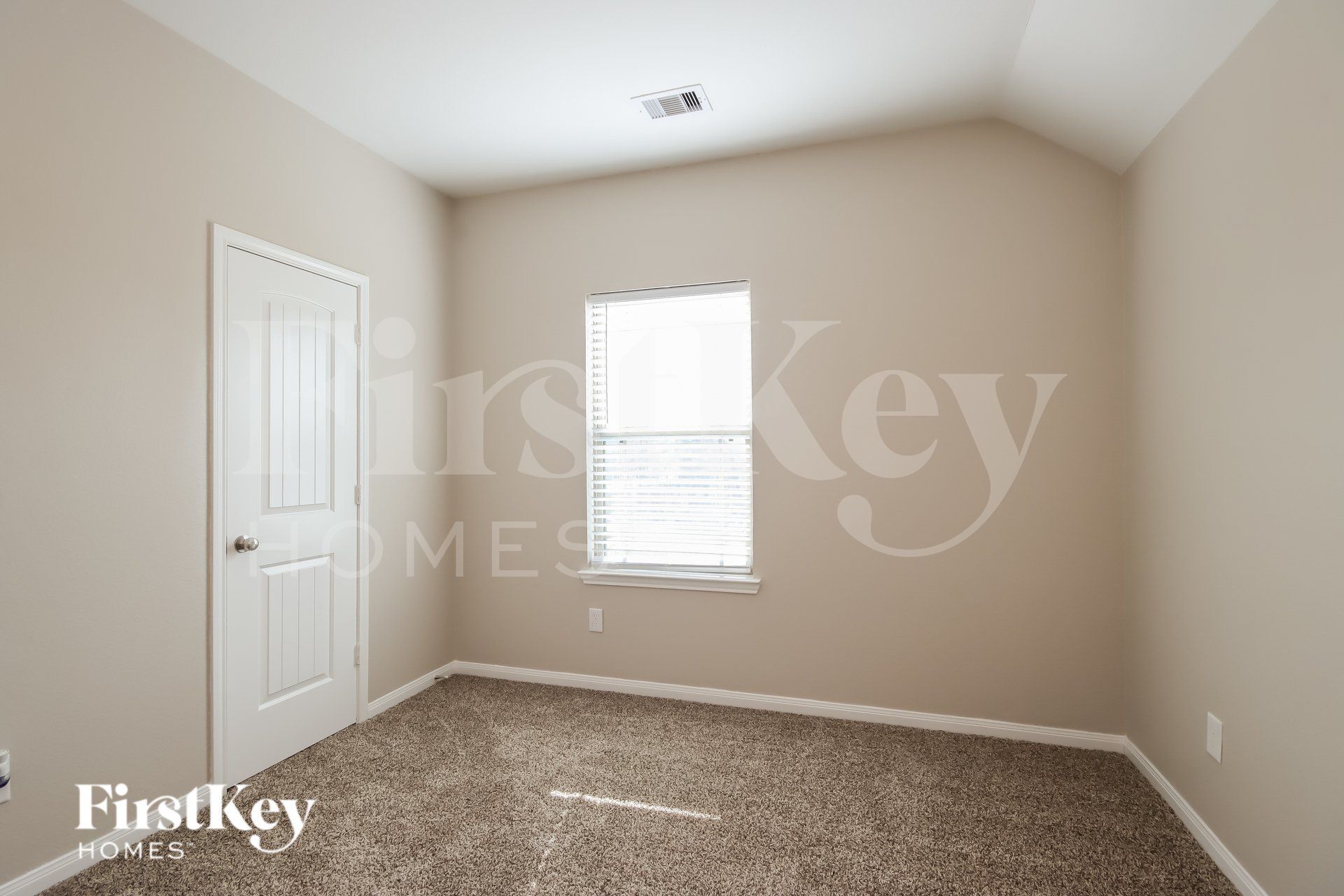 Building Photo - 6193 White Oak Leaf Lp