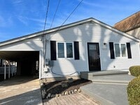 Building Photo - 38215 Circle Dr