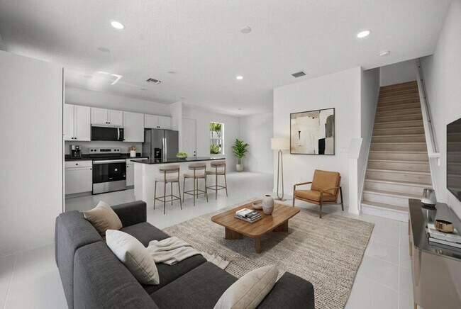 Building Photo - 4520 Longwood Lk Sq