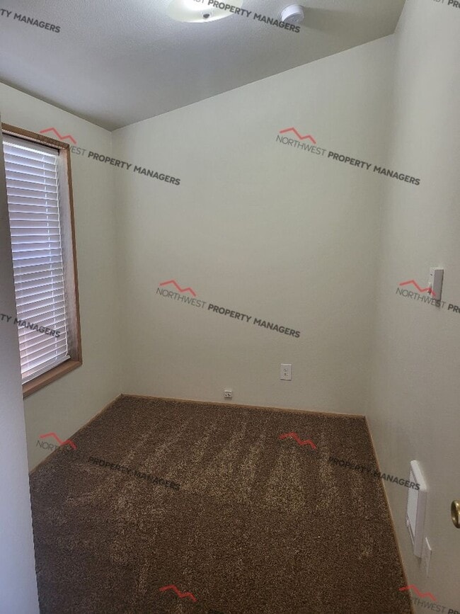 Building Photo - STATUS: AVAILABLE   | R80h | $1595.00