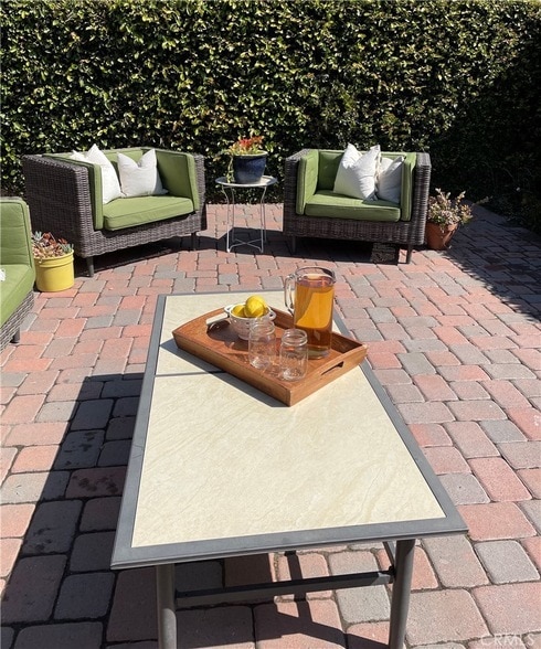 Building Photo - 21901 Summer Cir