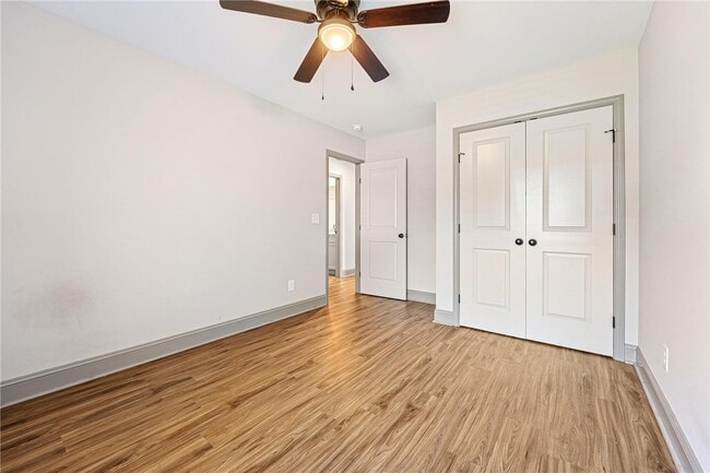 Building Photo - 300 Cottage Hl Ct