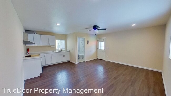 Building Photo - 2 br, 1 bath House - 1410 S Olive St