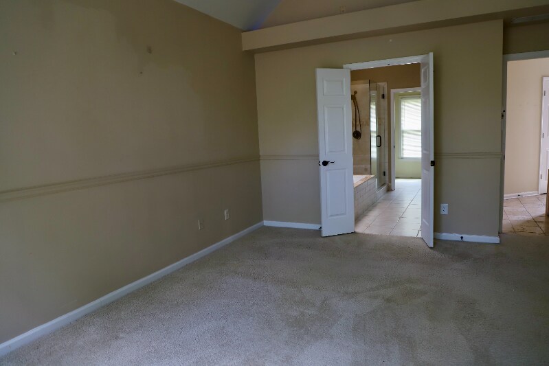 Building Photo - 11395 Vedrines Dr