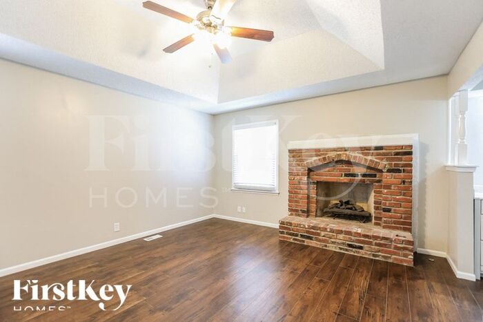 Building Photo - 1654 E Sheridan Bridge Ln
