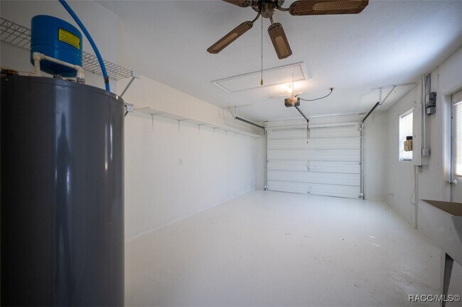 Building Photo - 68 W Sugarberry Ln