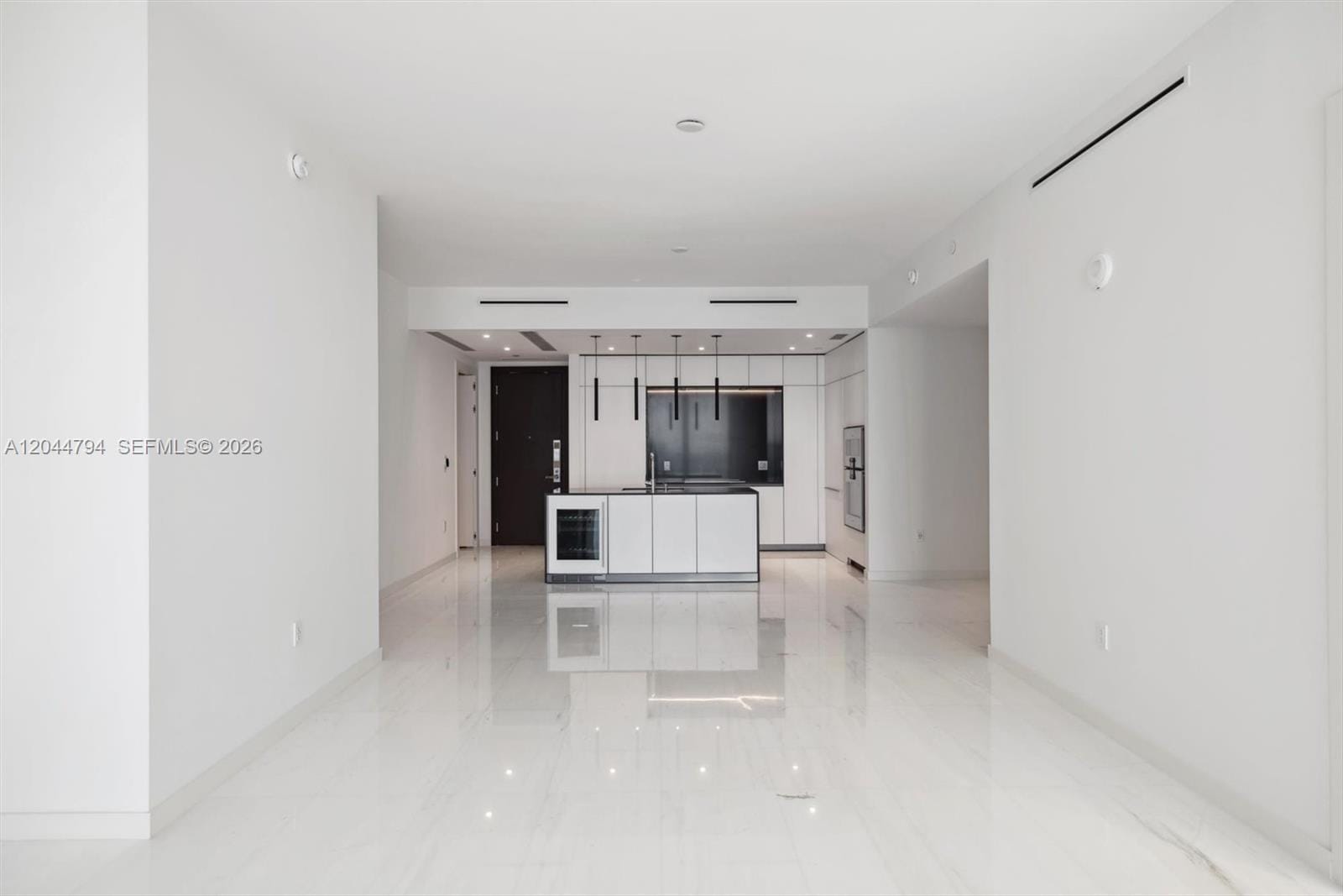 Building Photo - 300 Biscayne Boulevard Way