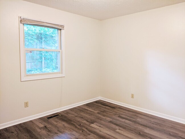 Building Photo - West 15th Street