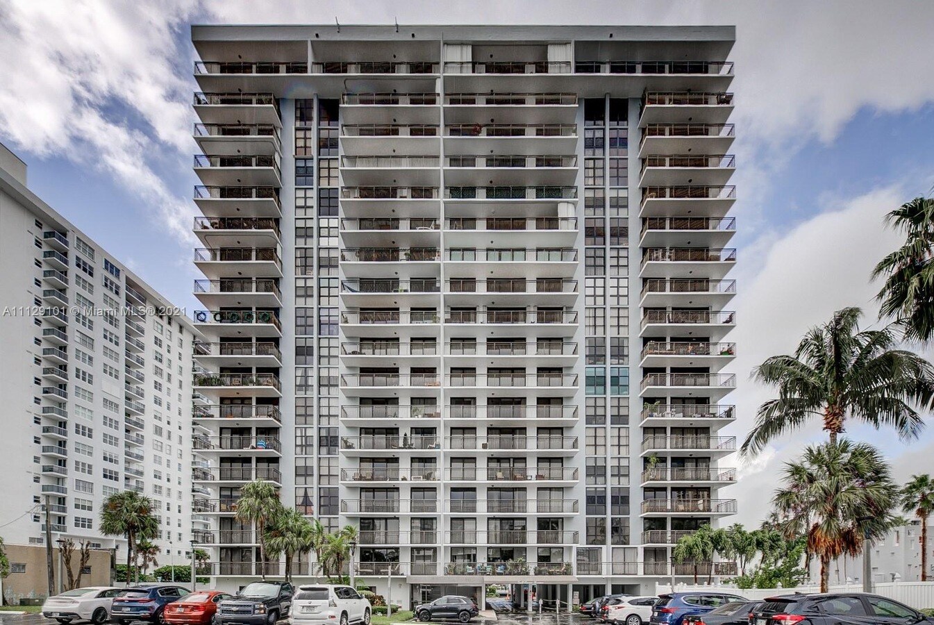 Building Photo - 3031 N Ocean Blvd