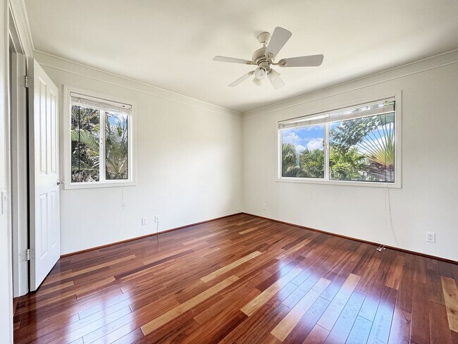 Building Photo - Spacious Ewa Beach Home with Central A/C