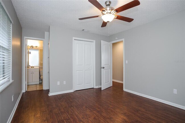 Building Photo - 2015 Jones Ave