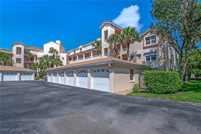 Primary Photo - 992 Woodshire Ln