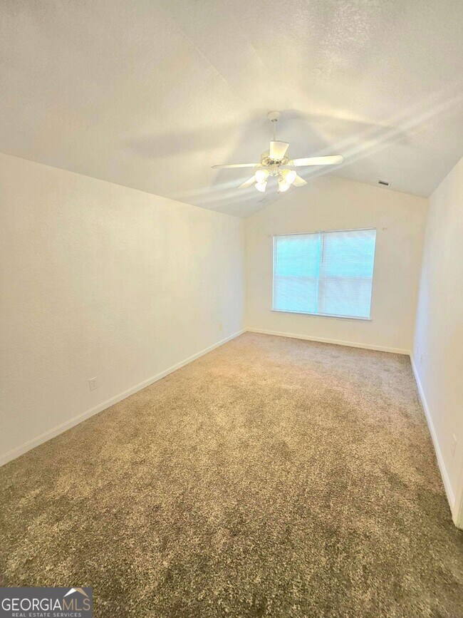 Building Photo - 322 Brookview Dr