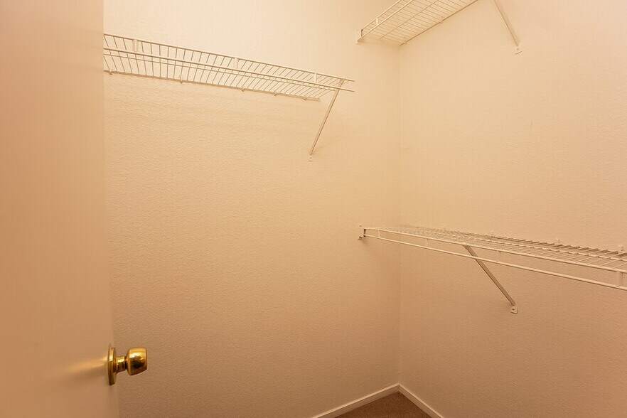 Building Photo - 6620 Peony Bush Dr