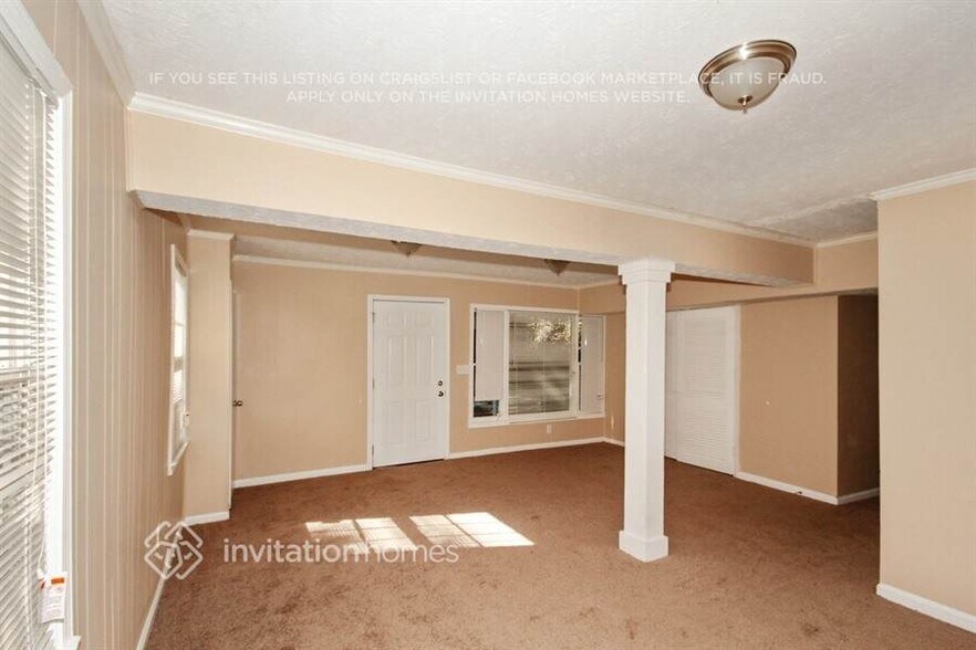 Building Photo - 1165 Golden Cir SW