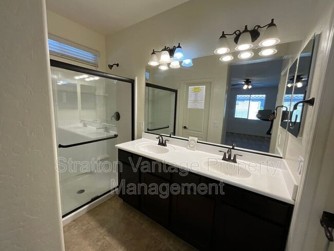 Building Photo - 3432 E Russell St