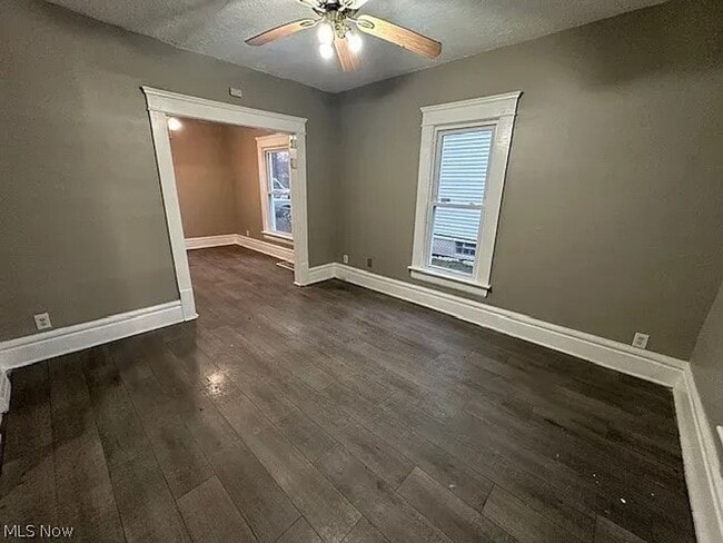 Building Photo - Spacious 4-Bedroom Home in Cleveland