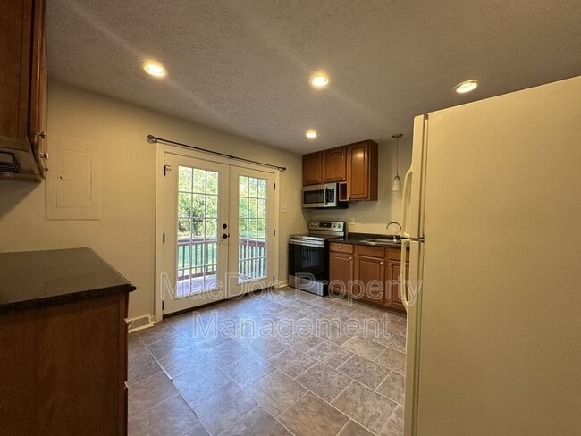 Building Photo - 12235 Pinyon Ln