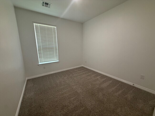 Building Photo - 9048 NW 149th Ter