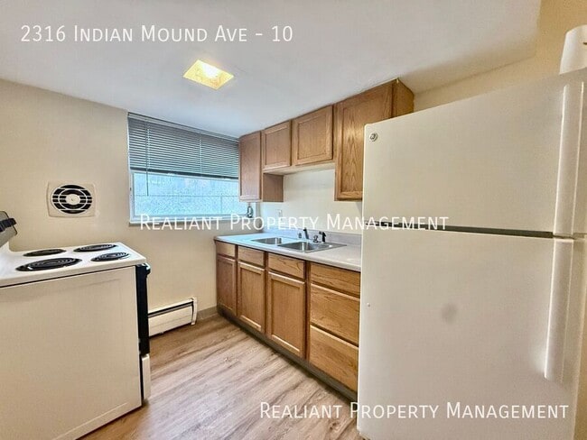 Building Photo - 2316 Indian Mound Ave