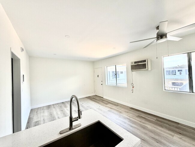 Building Photo - JUST REDUCED! Renovated Studio | Parking Included | $1,499