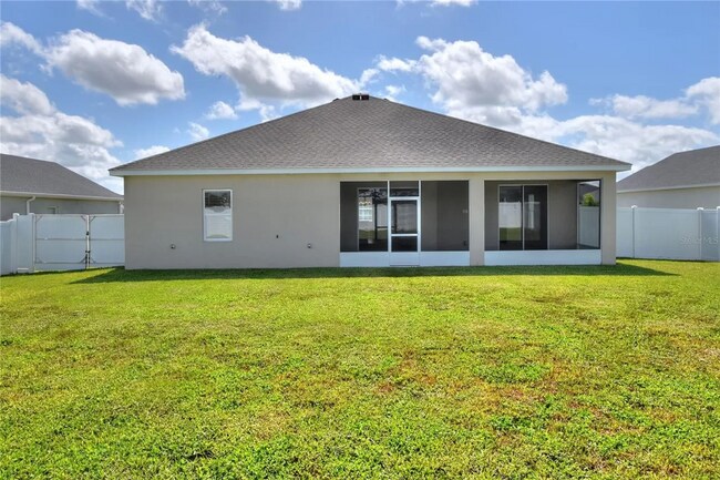 Building Photo - South Lakeland rental!