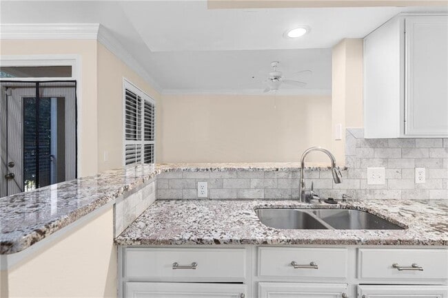 Building Photo - 3777 Peachtree Rd NE