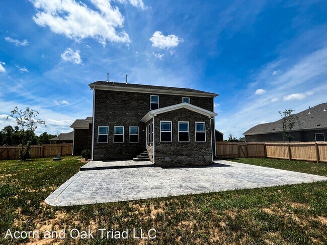 Building Photo - 4 br, 3.5 bath House - 7920 Northwest Mead...