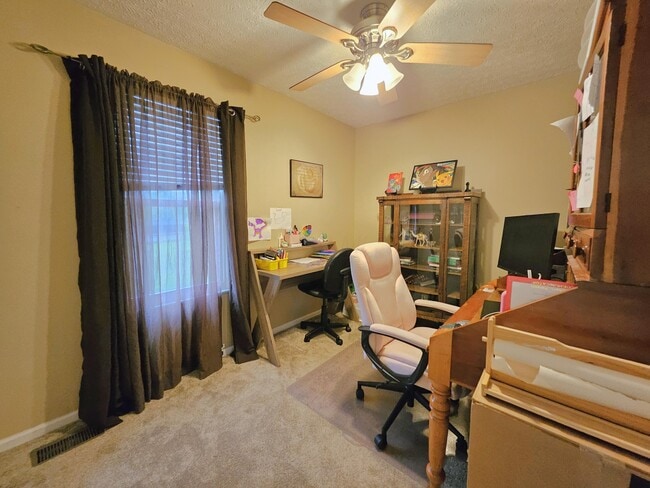 Building Photo - 5429 Bluebell Ct