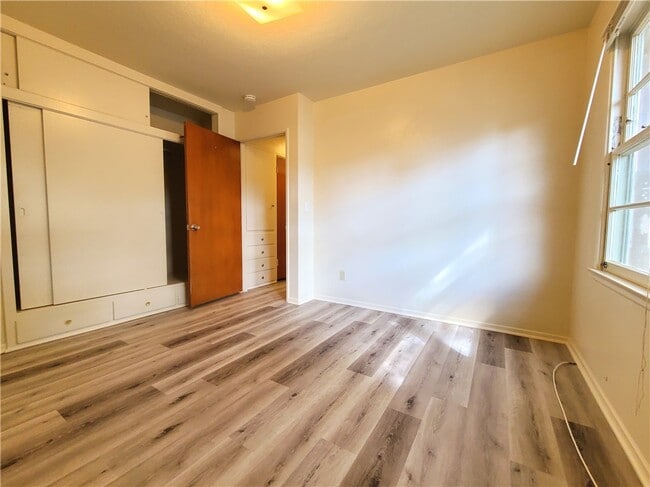 Building Photo - 24609 Richman Dr