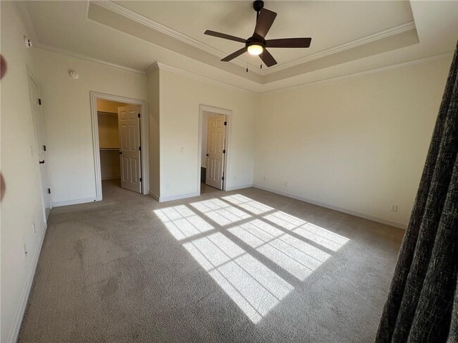 Building Photo - 1004 NE Carnahan Ct