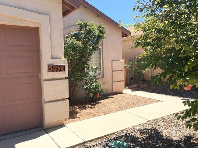 Building Photo - Coming Soon! | Bright & Spacious 3-Bedroom Home | Private Backyard