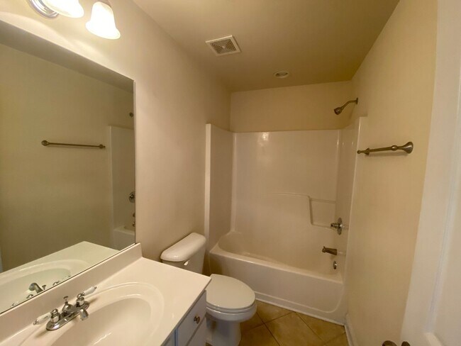 Building Photo - PRE-LEASING FOR AUGUST 6 2026!